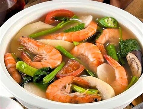  Sinigang na Hipon:  A Tangy and Aromatic Seafood Stew That Will Transport Your Taste Buds to the Philippines!